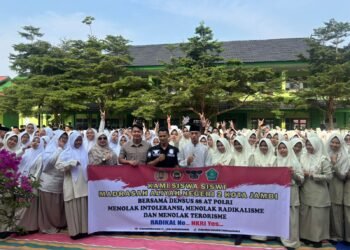 Densus 88 Anti Teror Polri Menyapa Siswa-Siswi MAN 2 Kota Jambi