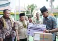 Gubernur Al Haris Serahkan 531 Bantuan Dumisake Pendidikan untuk Kabupaten Tebo