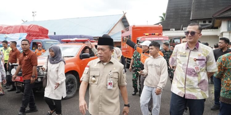Gubernur AL Haris Lepas Bantuan Kemanusiaan Bencana Sumatera dengan Total Rp. 4,5 Miliar