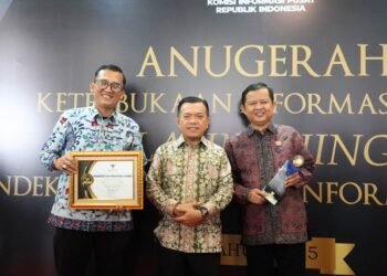 Terima Anugerah Keterbukaan Informasi Publik 2025, Al Haris Tegaskan Komitmen Transparansi Pemprov Jambi