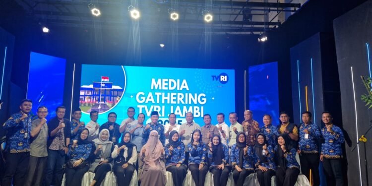 Diskominfo Provinsi Jambi Jadi Mitra Terbaik TVRI Jambi Tahun 2025