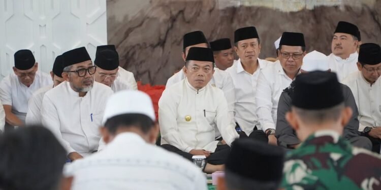 Hadiri Isra Mi’raj dan Haul Datuk Paduko Berhalo, Gubernur Al Haris: Jangan Lupakan Sejarah Perkembangan Islam di Jambi