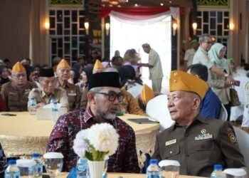 Hadiri HUT LVRI Ke-69 dan HUT ke-45 PPM, Sekda Sudirman Ajak Lestarikan Nilai Perjuangan Veteran