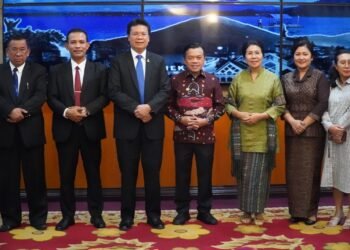 Gubernur Al Haris Ajak Pengurus Gereja HKBP Jambi Perkuat Kerukunan Antar Umat