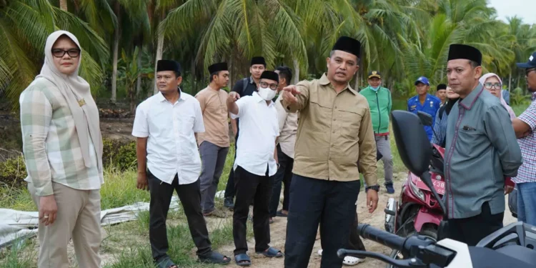 Bupati dan Wakil Bupati Tanjung Jabung Timur Laksanakan Monev di Desa Pemusiran dan Desa Teluk Kijing,