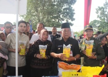 Buka Gerakan Pasar Murah Serentak, Wagub Sani Ajak Semua Pihak Tingkatkan Kolaborasi dan Sinergisitas Wujudkan Ketahanan Pangan Berkelanjutan