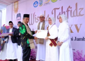 Wagub Sani Hadiri Wisuda Tahfiz Qur’an, Generasi Hafiz Qur’an Harapan Bangsa Berakhlak Mulia