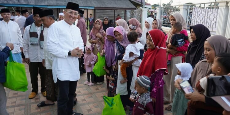 Awali Safari Ramadhan di Pijoan, Gubernur Al Haris: Tingkatkan Silaturahmi dan Perkuat Keimanan