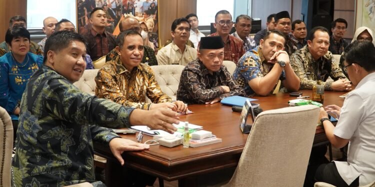 Sinergi Pusat-Daerah: Gubernur Al Haris Bawa Kepala Daerah se-Jambi Temui Menteri PKP, Usulkan Bedah Rumah hingga Penataan Kawasan Kumuh