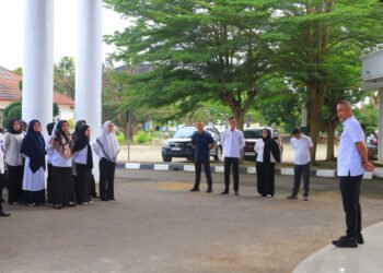 Tingkatkan Kedisiplinan Aparatur, Plt Sekwan Pimpin Apel Pagi