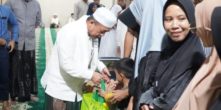 Safari Ramadhan di Pamenang, Gubernur Al Haris Ajak Perkuat Akhlak dan Peran Keluarga
