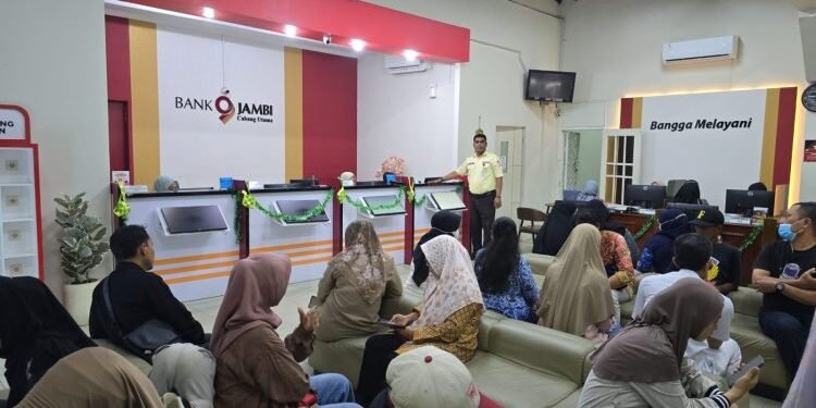 Komitmen Bank Jambi Tetap Layani Nasabah saat Cuti Lebaran