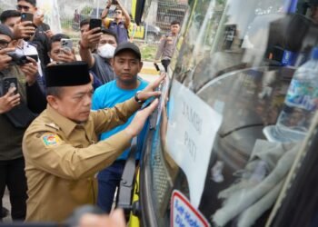 Gubernur Al Haris Lepas 198 Mudik Gratis untuk Warga Jambi dan Mahasiswa di Perantauan