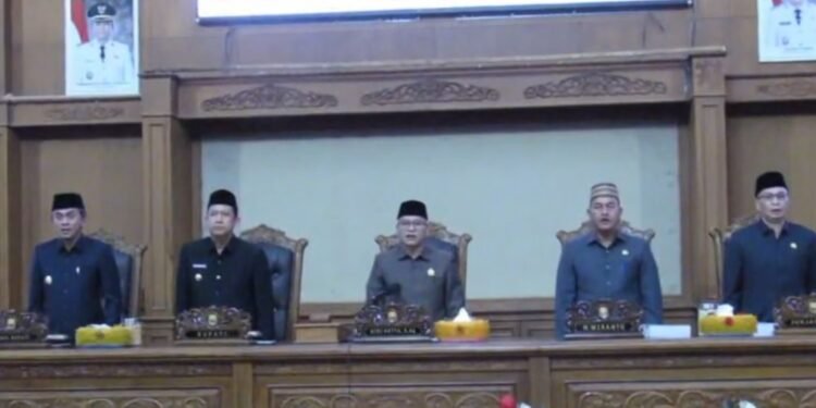 DPRD Muaro Jambi Beri Catatan Infrastruktur dalam Rekomendasi LKPJ Bupati 2025