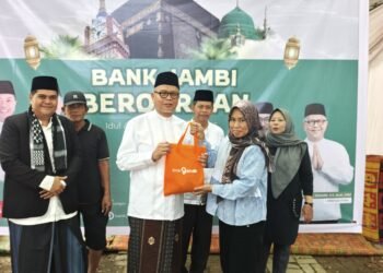 Bank Jambi Kurban 42 Ekor Sapi dan 4 Ekor Kambing