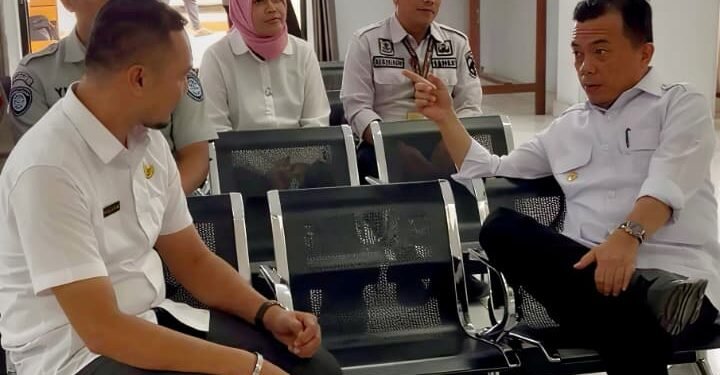 Al Haris Tinjau SAMSAT Tebo: Tekankan Pelayanan Nyaman, Inovasi Pajak, dan Integritas Petugas