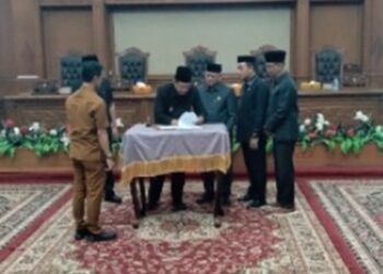 DPRD Muaro Jambi Bahas KUA-PPAS 2027, Ini Pesan Ketua DPRD Aidi Hatta