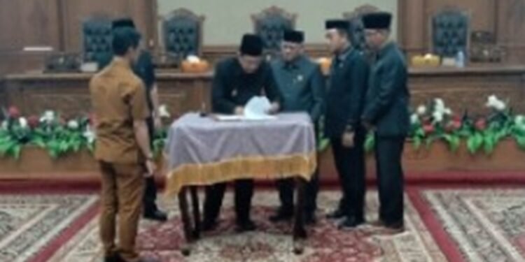 DPRD Muaro Jambi Bahas KUA-PPAS 2027, Ini Pesan Ketua DPRD Aidi Hatta