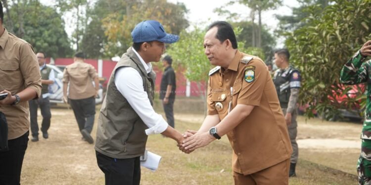Bupati Muaro Jambi Bambang Bayu Suseno Hadiri Rapat dalam Rangka Kunjungan Kerja Menteri Kehutanan