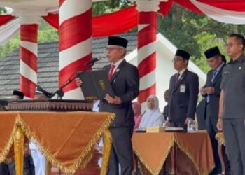 HUT RI ke-81, Ketua DPRD Muaro Jambi Aidi Diamanahkan Membaca UUD 45