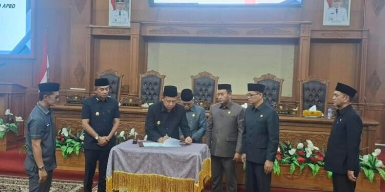 DPRD bersama Pemkab Muaro Jambi Setujui Ranperda Perubahan APBD 2026