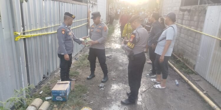 Kebakaran Gudang Kembang Api di Penatih, Dua Orang Terluka dan Sejumlah Kendaraan Terdampak, Polisi Amankan TKP