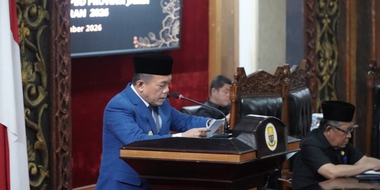 Gubernur Al Haris Sampaikan Tanggapan Pemerintah atas Pandangan Umum Fraksi terhadap Rancangan Perubahan APBD Provinsi Jambi TA 2026