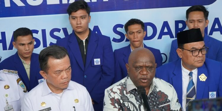 Natalius Pigai Apresiasi Pemprov Jambi Atas Langkah Nyata Pemenuhan HAM Warga Suku Anak Dalam